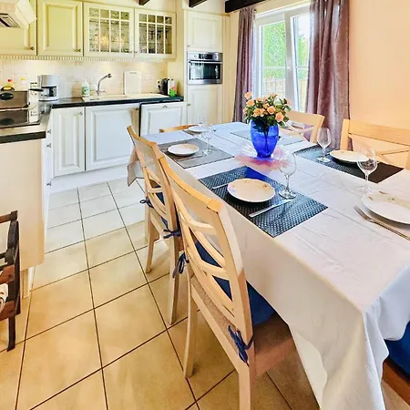 Tatil Evi In With Heated Swimming Pool Bredene